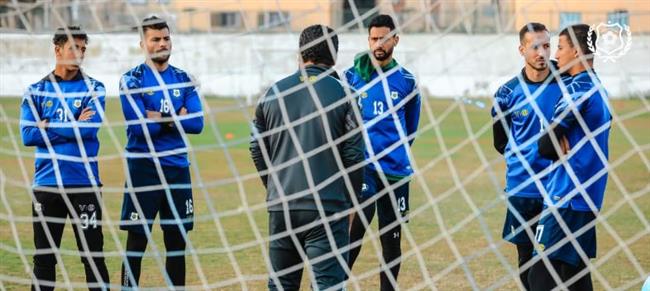 حارس صاعد فى تدريبات الدراويش