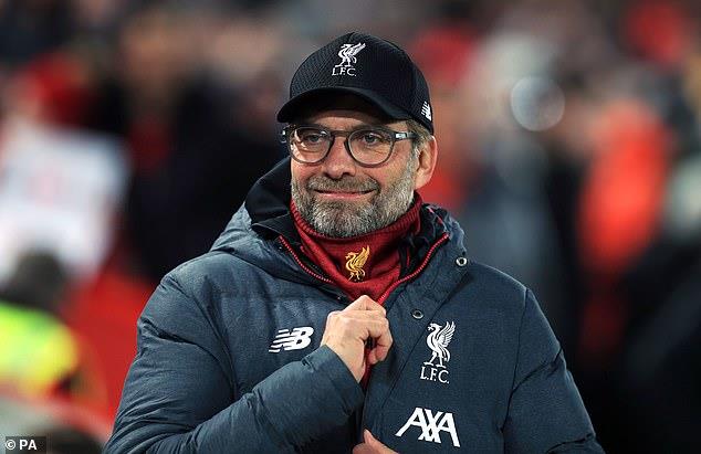 محمد صلاح يقود تشكيل ليفربول أمام مانشستر سيتي في كأس الرابطة الإنجليزية