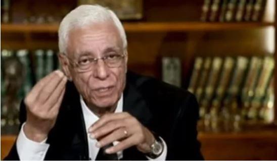 حسام موافي يحذر من القولون العصبي.. فيديو