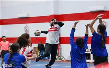يد الزمالك “سيدات” يهزم الطيران 29 – 21