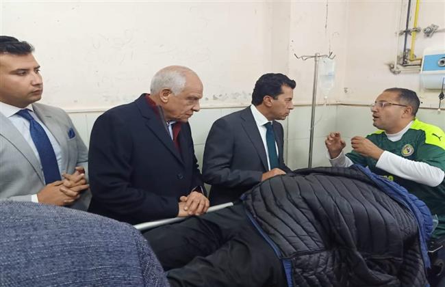 محافظ الجيزة يزور مصابي الصالة المغطاة بمستشفى الشيخ زايد