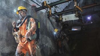   الصين: 18 عاملا ما زالوا محتجزين تحت الأرض إثر انهيار منجم للذهب