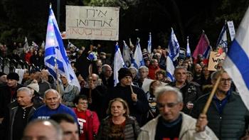   آلاف المتظاهرين الإسرائيليين في مدينة حيفا تنديدا بحكومة نتنياهو الجديدة