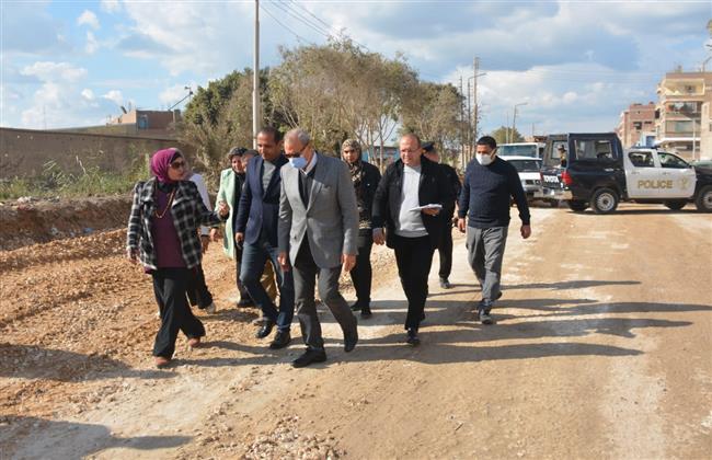 محافظ القليوبية: الإنتهاء من أعمال تغطية ترعة الباسوسية وطريق الحادثة أبو الغيط بالقناطر الخيرية 