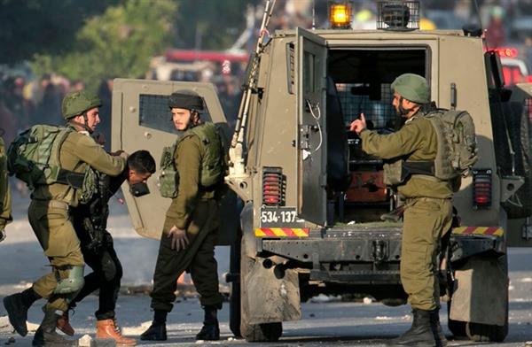 الاحتلال الإسرائيلي يشن حملة اعتقالات بالضفة الغربية والقدس