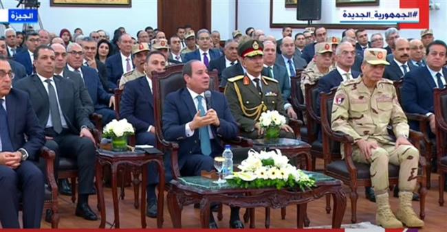 السيسي: يجب شرح كل شيء للمواطنين حتى نقضي على الخوف والشائعات