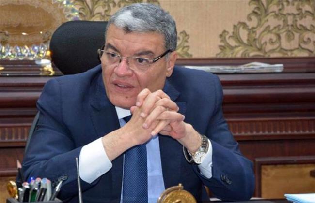 محافظ المنيا يشدد على إحكام الرقابة على الأسواق والاستمرار في تنظيم معارض السلع المخفضة