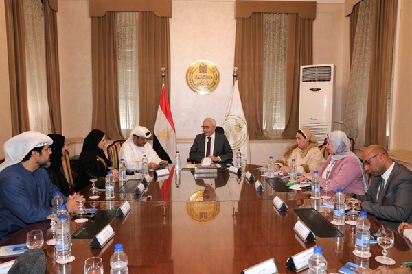 حجازى يلتقى بوفد الأمانة العامة لجائزة خليفة التربوية للتعريف برسالتها وأهدافها في دورتها الـ16