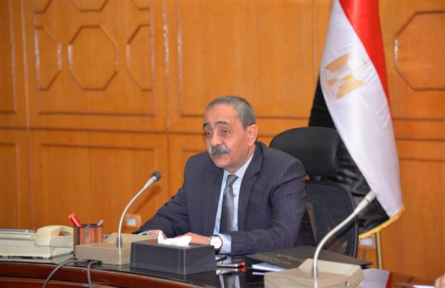 محافظ الإسماعيلية يستعرض جهود المجلس القومي للسكان خلال الربع الأول من العام المالي 