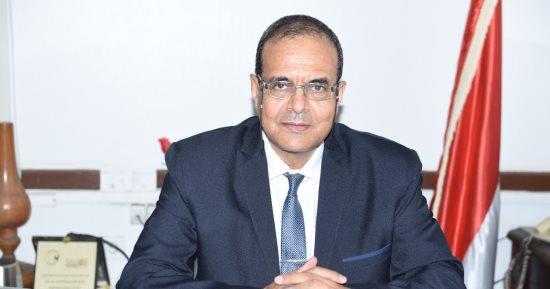 رئيس جامعة سوهاج: إعفاء 450 طالبة من الخدمة العامة لمساهمتهن فى محو الأمية