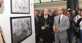   رئيس جامعة أسيوط يفتتح المعرض الفني لطلاب كلية الفنون الجميلة 