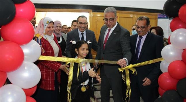 محافظ الفيوم ورئيس الجامعة يفتتحان معرض «آيسف - الفيوم ٢٠٢٣»