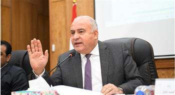 محافظ قنا يتابع الموقف التنفيذى لمشروعات حياة كريمة 