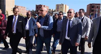 رئيس جامعة المنصورة يتفقد أعمال الإمتحانات بجامعة المنصورة الأهلية 