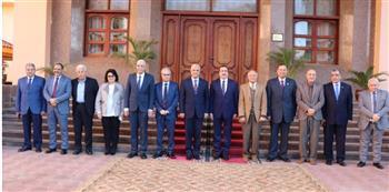 رئيس جامعة المنوفية يستقبل المحافظ ورؤساء الجامعة السابقين