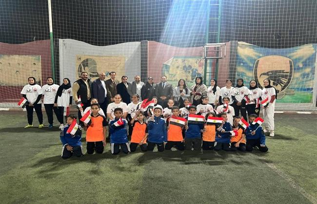 «التنسيقية» ترعى فريقا نسائيًا لكرة القدم بالبدرشين 