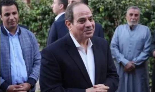 عماد الدين حسين: الرئيس السيسي يحرص على التواصل المباشر مع فئات الشعب