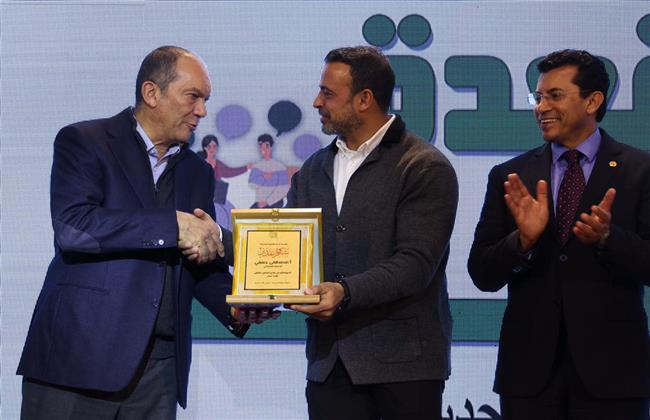 وزير الشباب يشارك فى الصالون الثقافي «قعدة شباب» بالمركز الأوليمبي بالمعادي