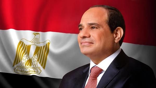 الرئيس السيسي: أهنئ شعب مصر العظيم و شعوب العالم أجمع بمناسبة بداية العام الجديد