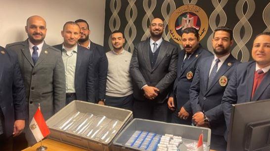 ضبط مستلزمات جراحة زرع شعر مهربة مع راكب في مطار الغردقة