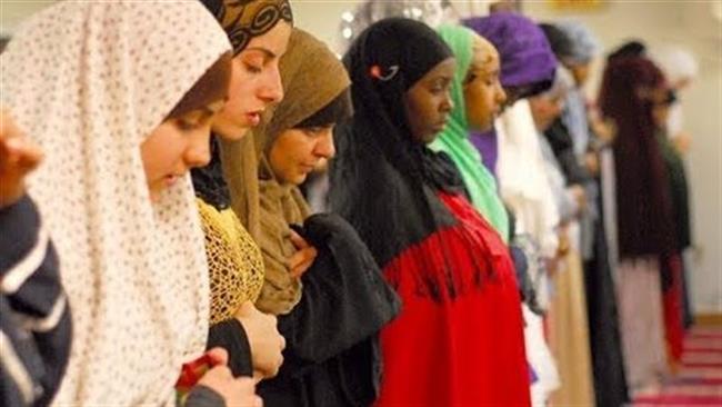 ما حكم صلاة الجمعة للنساء في جماعة بالمنزل؟.. الإفتاء تجيب