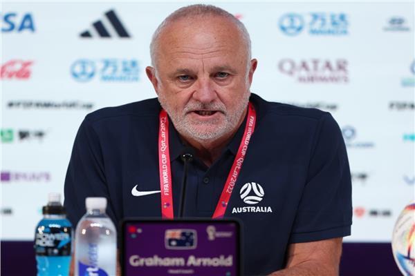 مدرب أستراليا: فشلنا في استغلال الفرص أمام الأرجنتين.. ونملك مواهب على خطى ميسي