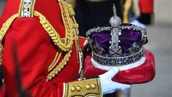   لماذا تم نقل تاج الملوك من برج لندن؟ 