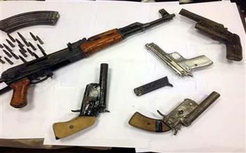   ستة متهمين و62 قطعة سلاح ناري تم ضبطها في تحقيق تورنتو لتهريب الأسلحة