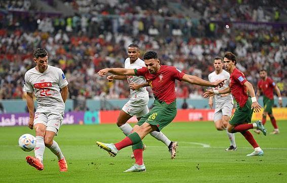 البرتغال يصطدم بالمغرب فى ربع نهائى كأس العالم بعد اكتساح سويسرا 6 - 1