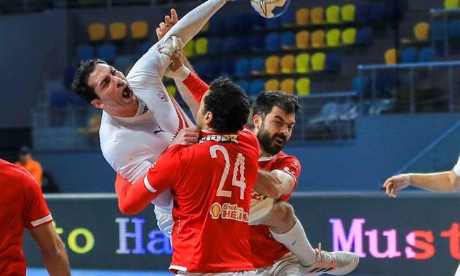الزمالك يفوز على الأهلي 20-19 في دوري كرة اليد