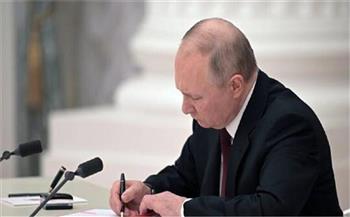   بوتين يمدد حظر تداول حصص مستثمري دول العقوبات في الشركات الروسية