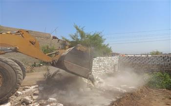   محافظ الجيزة: إزالة حالات تعدٍ على أراضي زراعية وبناء مخالف بمركز ومدينة أبو النمرس