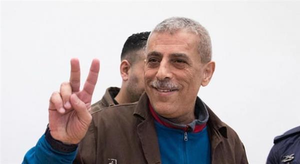 إصابة المفكر الفلسطيني وليد دقة بالسرطان في سجن الاحتلال الإسرائيلي