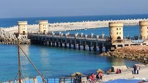 متحدث وزارة الري: إنشاء حائط بحري بطول 835 مترا لحماية طريق كورنيش الإسكندرية من النوات