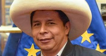   برلمان بيرو يقرر عزل الرئيس بيدرو كاستيلو من منصبه