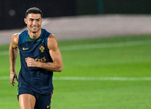 لم يغادر.. رونالدو يعود لتدريبات البرتغال قبل موقعة المغرب 
