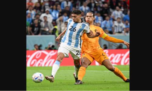 كأس العالم 2022.. هدف مولينا يمنح الأرجنتين التقدم على هولندا