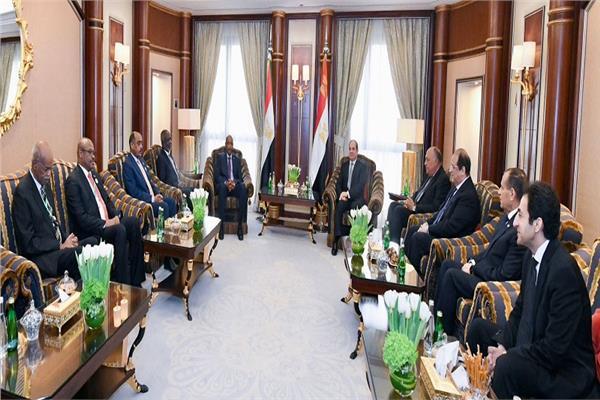 البرهان يشيد بالدعم المصري غير المحدود للحفاظ على أمن واستقرار السودان