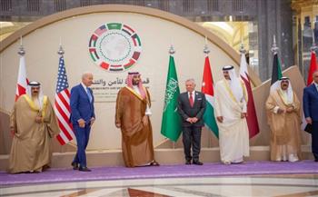   ولي العهد السعودي يتوسط صورة تذكارية مع قادة مجلس التعاون الخليجي