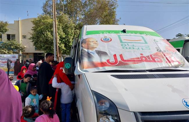 ضمن «حياة كريمة» .. الكشف على 1035 مواطن فى القافلة الطبية المجانية بقرية بركة بنجع حمادي 
