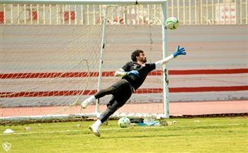 محمد عواد يشارك في مران حراس الزمالك 