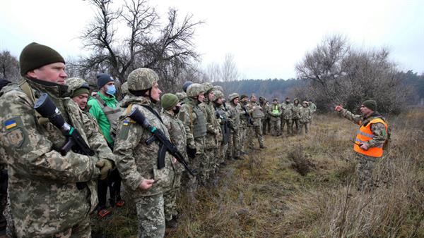 سلطات أوكرانيا: تعيين 70% من قيادات قوات الدفاع المحلي