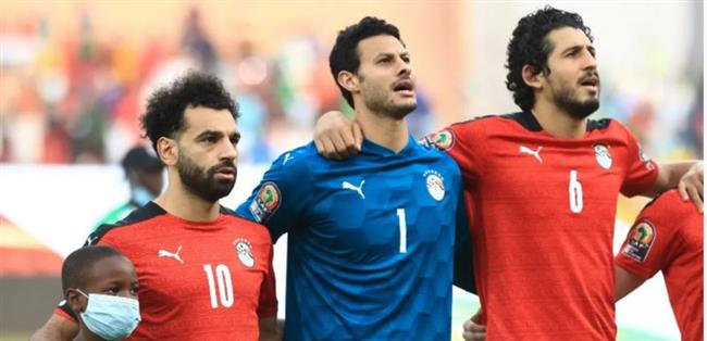 تاريخ حافل من المواجهات بين «الفراعنة» و«الأسود» قبل نصف نهائي أمم أفريقيا