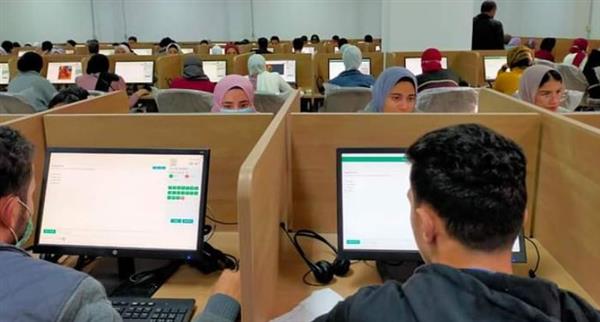رئيس جامعة القناة يقدم تقريرا حول حصاد أداء الجامعة خلال عام ٢٠٢١