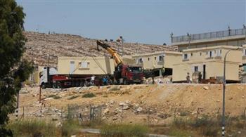   الاحتلال الإسرائيلي يشرع بتركيب «غرف سكنية» بشرق خربة حمصة