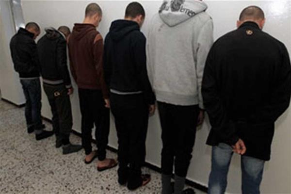 حبس ثلاثة عناصر اجرامية لحيازتهم مخدر الحشيش بالإسكندرية