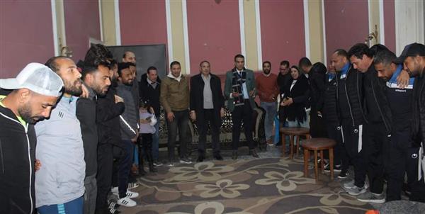 إدارة نادي المنيا تجتمع بلاعبي الفريق الأول لكرة القدم لتحفيزهم لمباراة أسوان