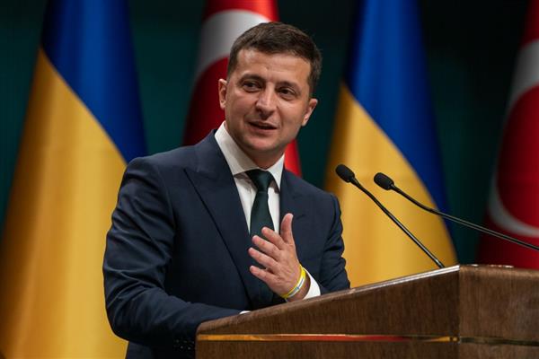 الرئيس الأوكراني: نعمل مع بريطانيا للحفاظ على السلام و«منع نشوب حرب جديدة»