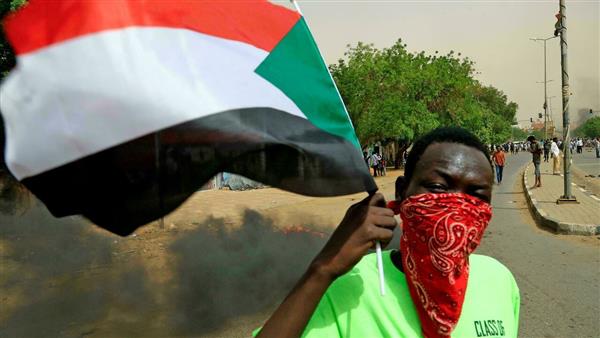 واشنطن تنصح رعاياها فى السودان بتجنب الحشود