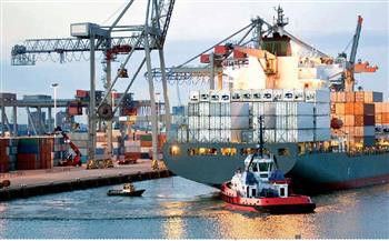   ميناء الإسكندرية: نشاط في حركة السفن والحاويات وتداول البضائع